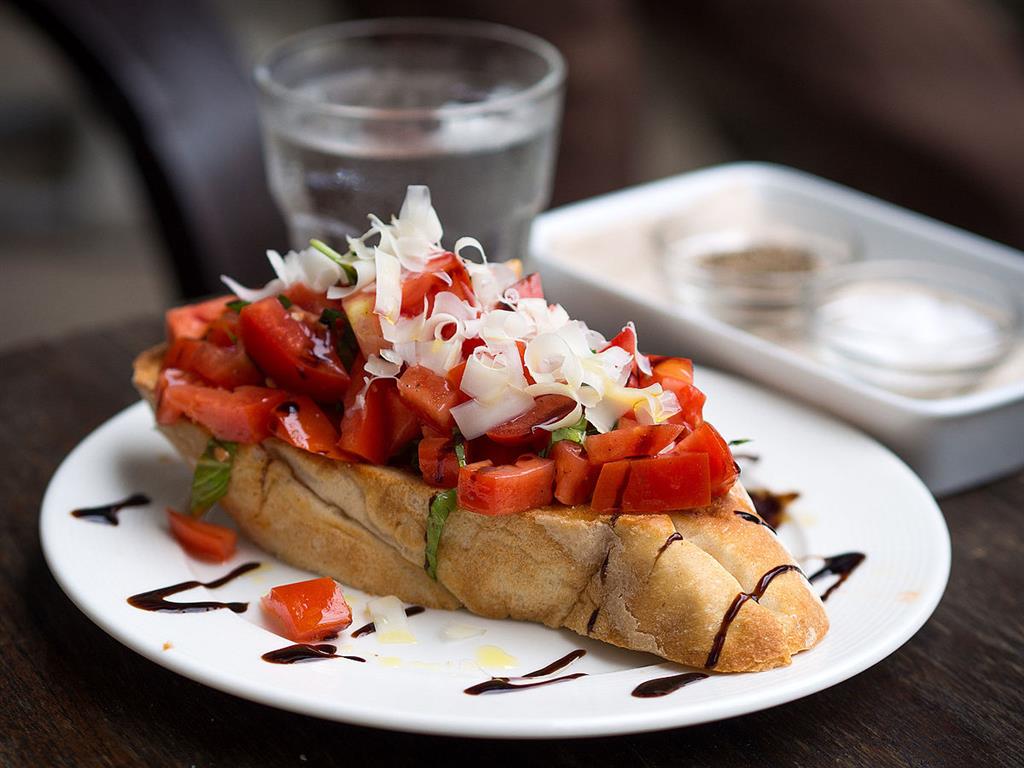 بروشتا-Bruschetta