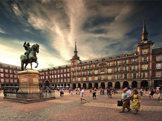 پلازا مایور ، میدان گردش‌وگذار مادرید